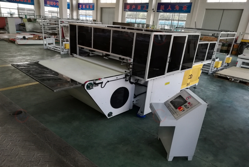 汽车无纺布后备箱成型裁断机 汽车无纺布后备箱成型裁断机