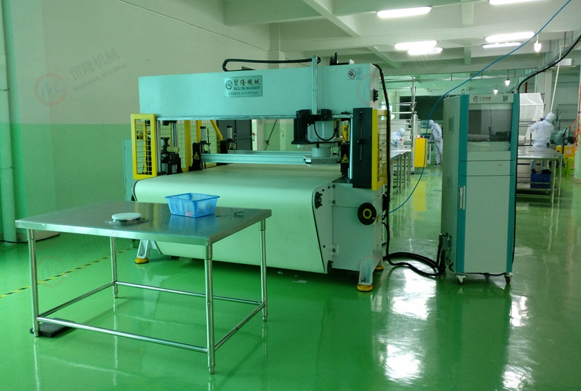 全自动电脑排版无纺布面膜裁断机 全自动电脑排版无纺布面膜裁断机