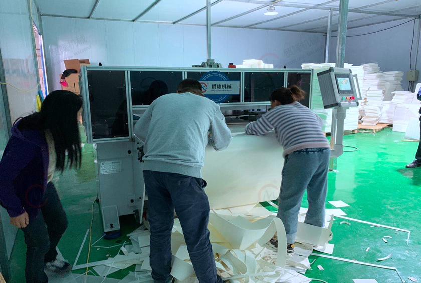 中空板珍珠棉全自动裁断机 中空板珍珠棉全自动裁断机