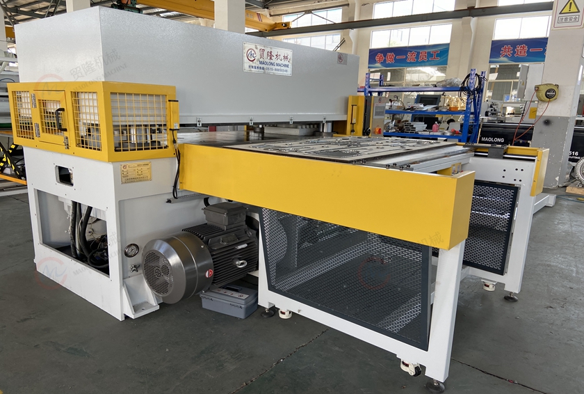 单工位自动送料裁断机 单工位自动送料裁断机