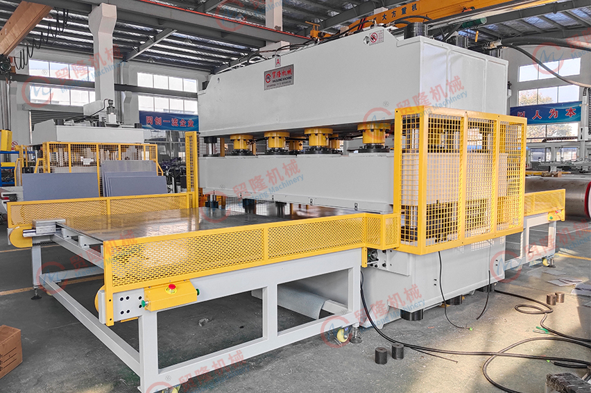 长沙1CM蜂窝板全自动裁断机 长沙1CM蜂窝板全自动裁断机