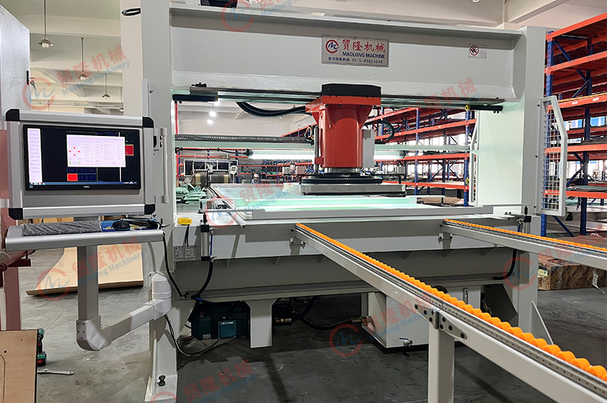 深圳平板式移动头裁断机 深圳平板式移动头裁断机