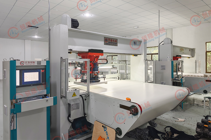 深圳全自动CAD排版制鞋裁断机 深圳全自动CAD排版制鞋裁断机