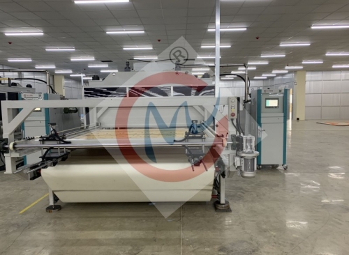 泛亚电竞·(中国)电子竞技平台 医用PE手术衣一次成型裁切机